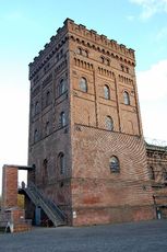 Malakowturm der Zeche Hannover.jpg